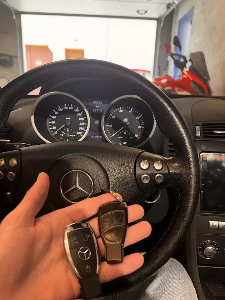Clé Mercedes reproduite par Express Clefs Auto